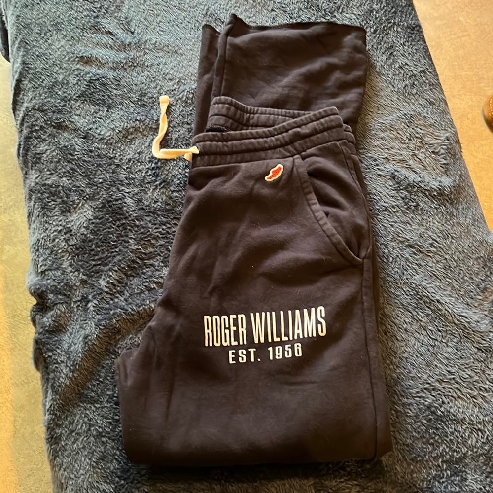Red wing Men’s sweatpants size large